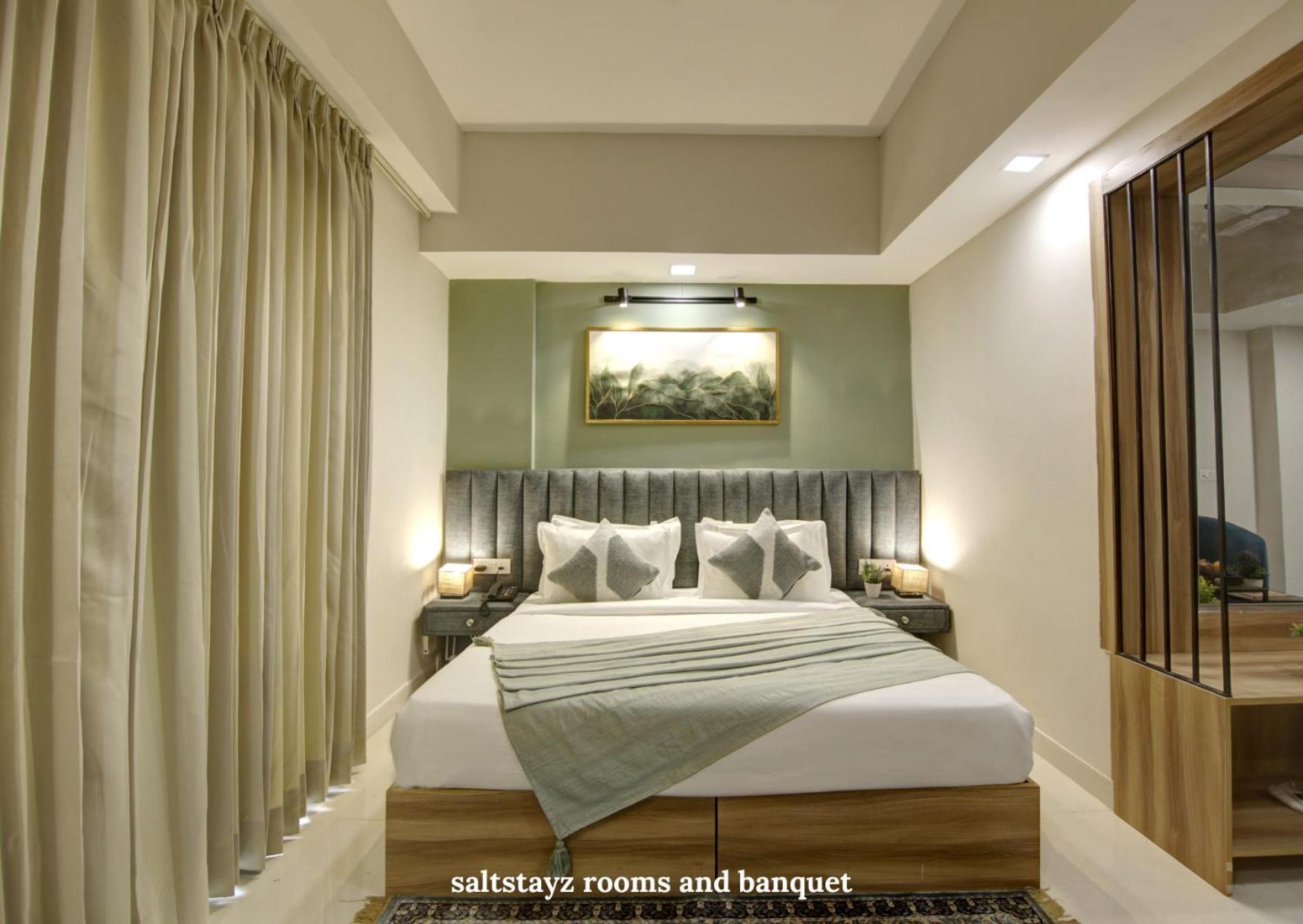 Saltstayz Premier Executive Serviced Apartment - Golf Course Extension Road Gurgaon Zewnętrze zdjęcie