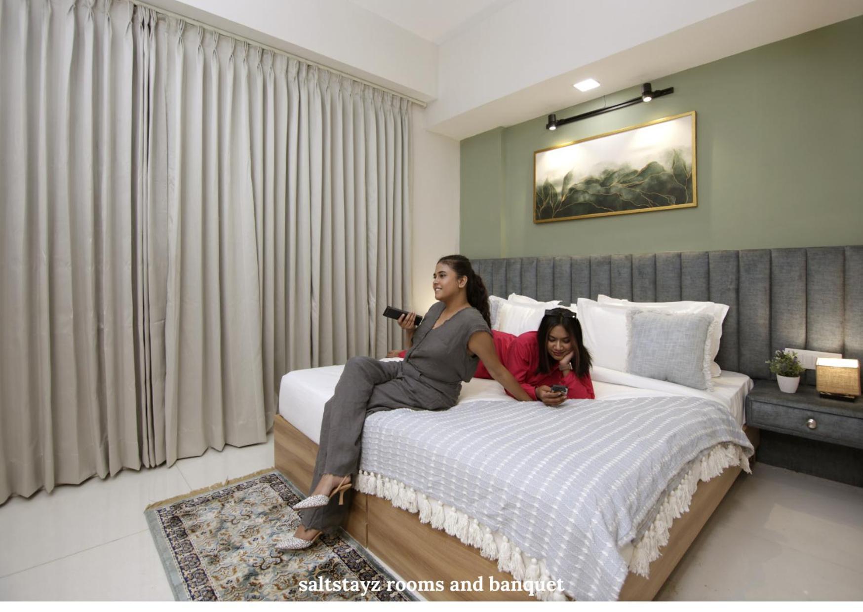 Saltstayz Premier Executive Serviced Apartment - Golf Course Extension Road Gurgaon Zewnętrze zdjęcie