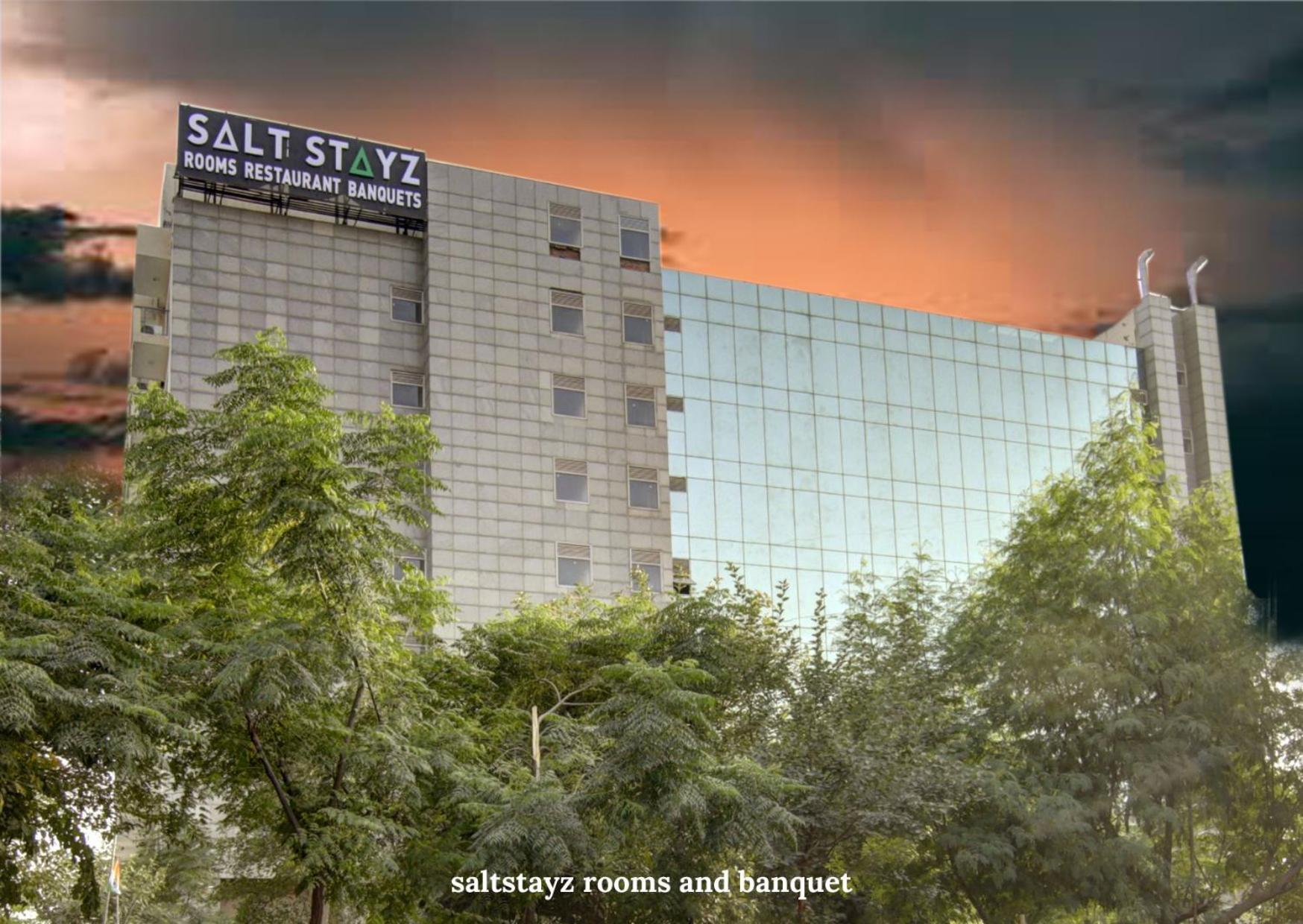 Saltstayz Premier Executive Serviced Apartment - Golf Course Extension Road Gurgaon Zewnętrze zdjęcie