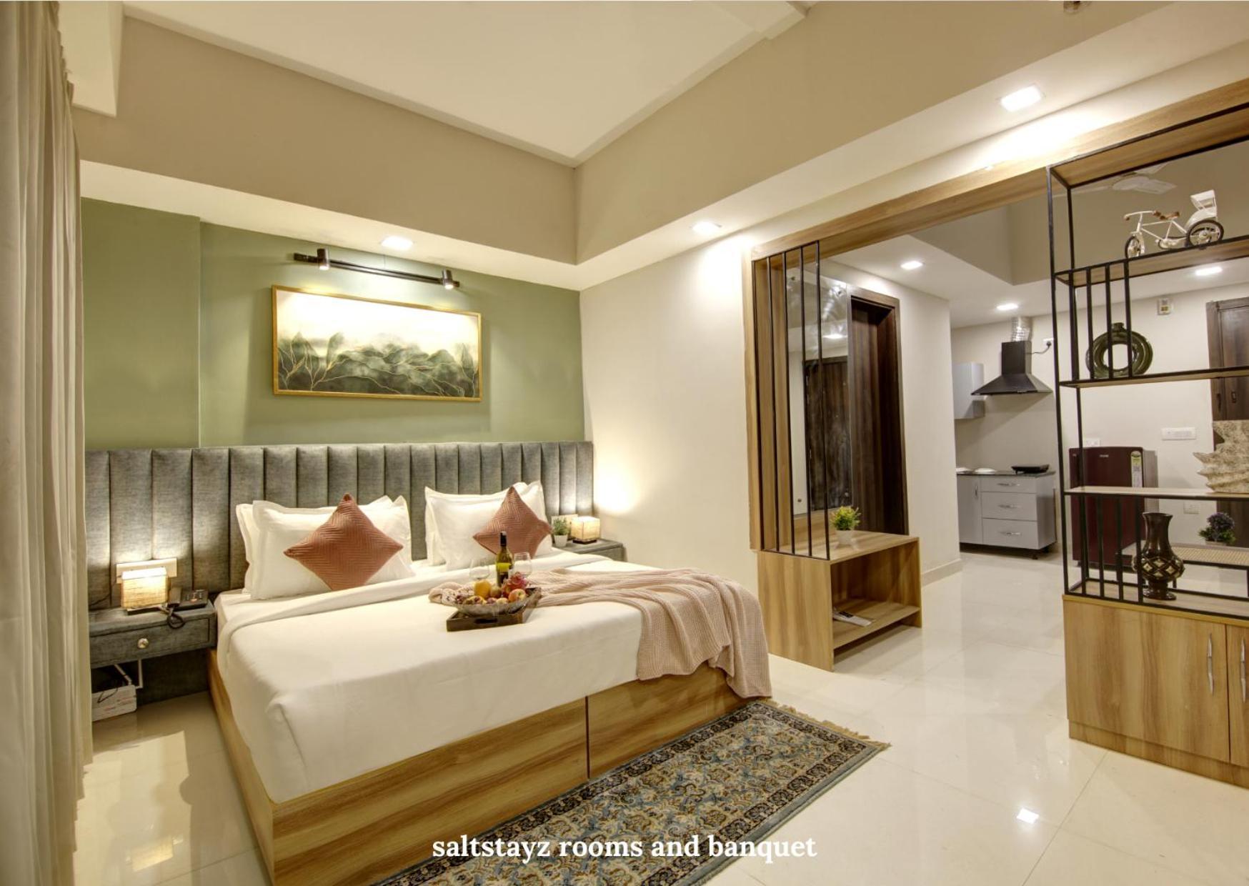 Saltstayz Premier Executive Serviced Apartment - Golf Course Extension Road Gurgaon Zewnętrze zdjęcie