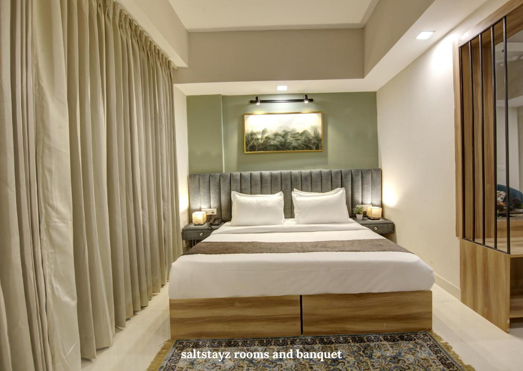 Saltstayz Premier Executive Serviced Apartment - Golf Course Extension Road Gurgaon Zewnętrze zdjęcie