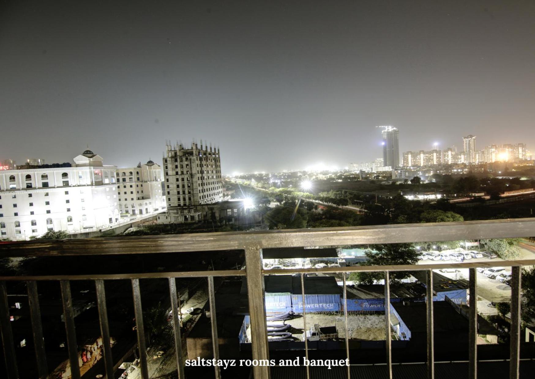 Saltstayz Premier Executive Serviced Apartment - Golf Course Extension Road Gurgaon Zewnętrze zdjęcie