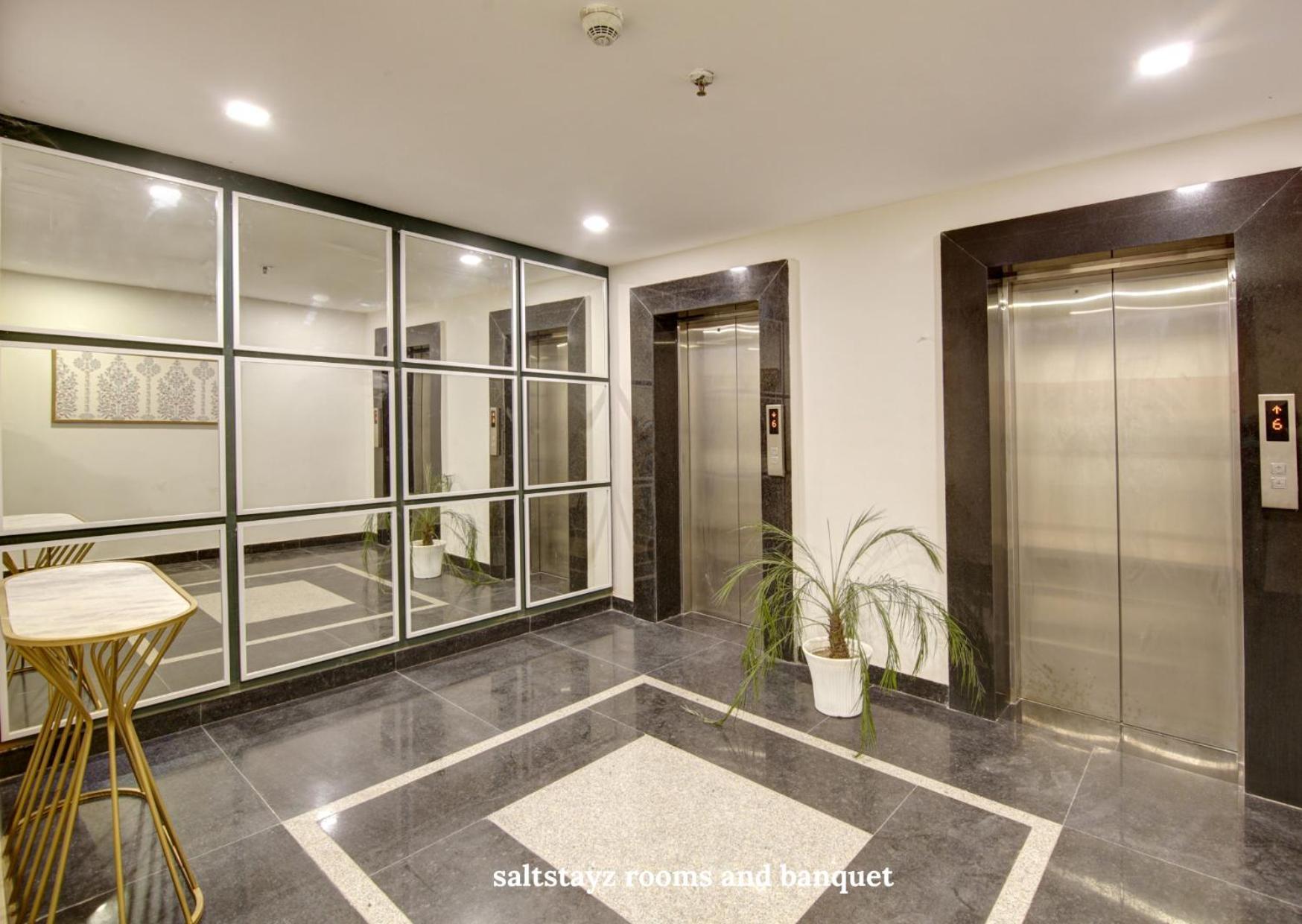 Saltstayz Premier Executive Serviced Apartment - Golf Course Extension Road Gurgaon Zewnętrze zdjęcie