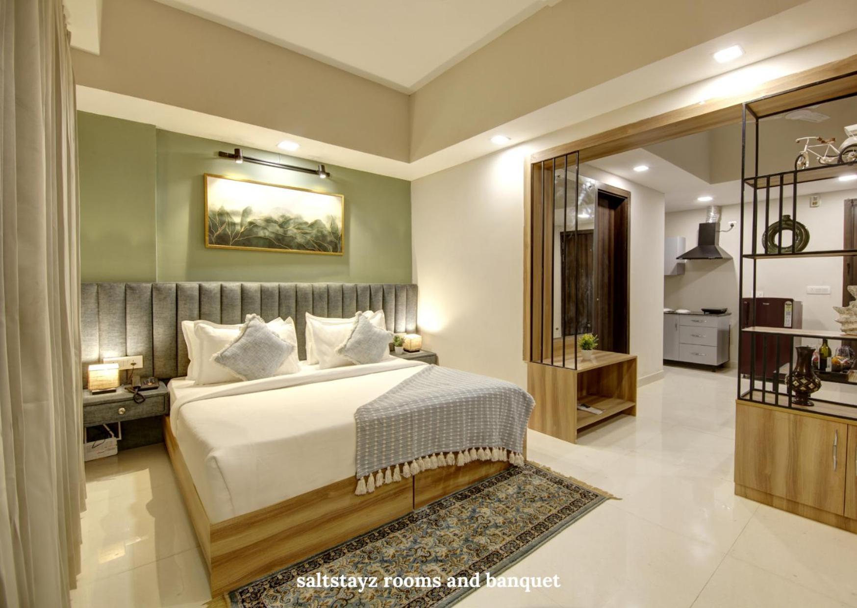 Saltstayz Premier Executive Serviced Apartment - Golf Course Extension Road Gurgaon Zewnętrze zdjęcie
