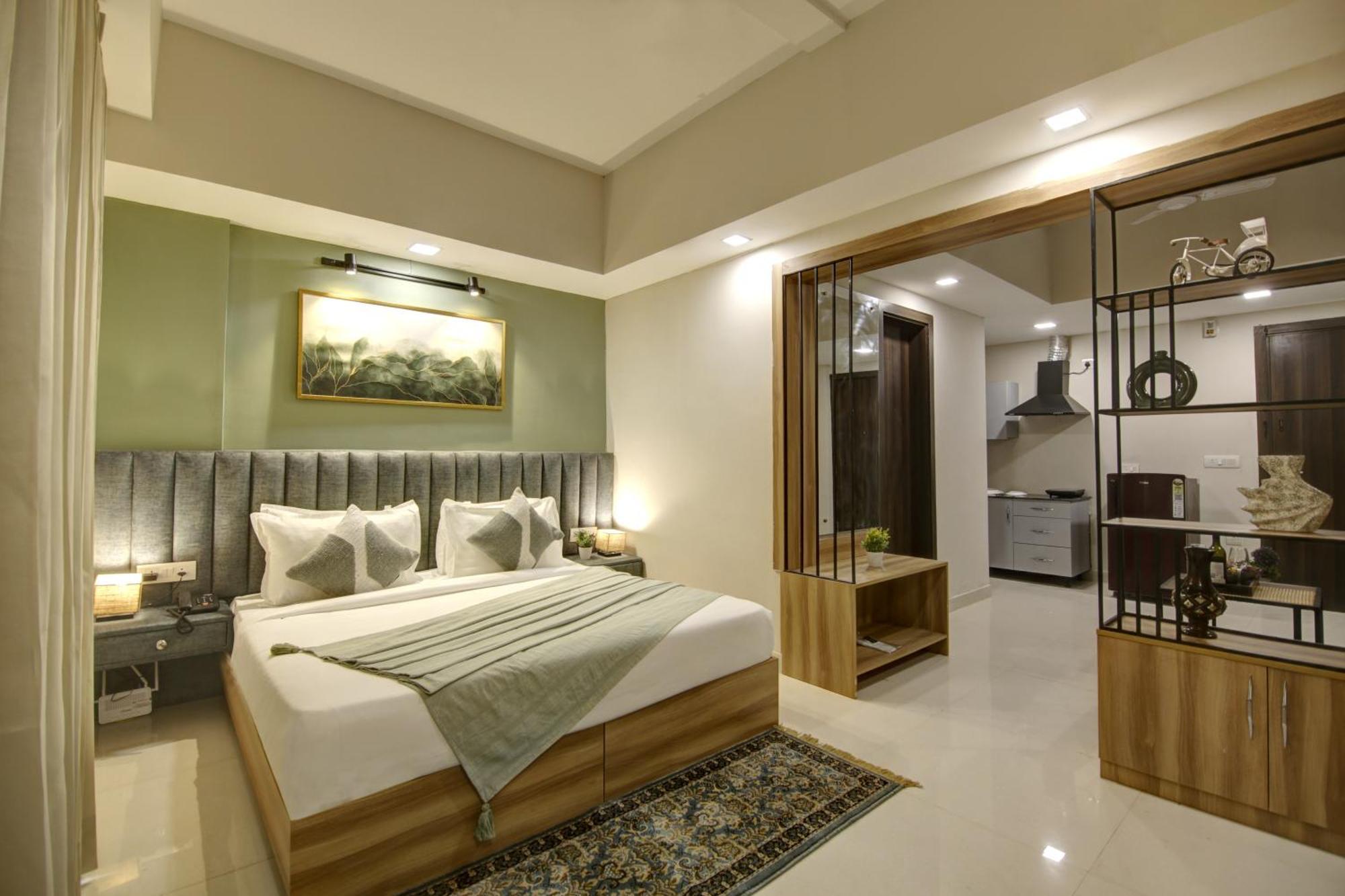 Saltstayz Premier Executive Serviced Apartment - Golf Course Extension Road Gurgaon Zewnętrze zdjęcie