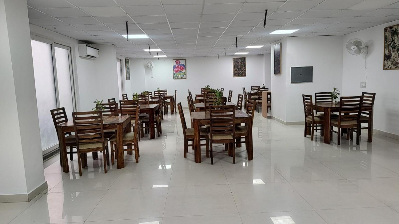 Saltstayz Premier Executive Serviced Apartment - Golf Course Extension Road Gurgaon Zewnętrze zdjęcie